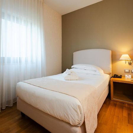 Hotel Touring Carpi Dış mekan fotoğraf
