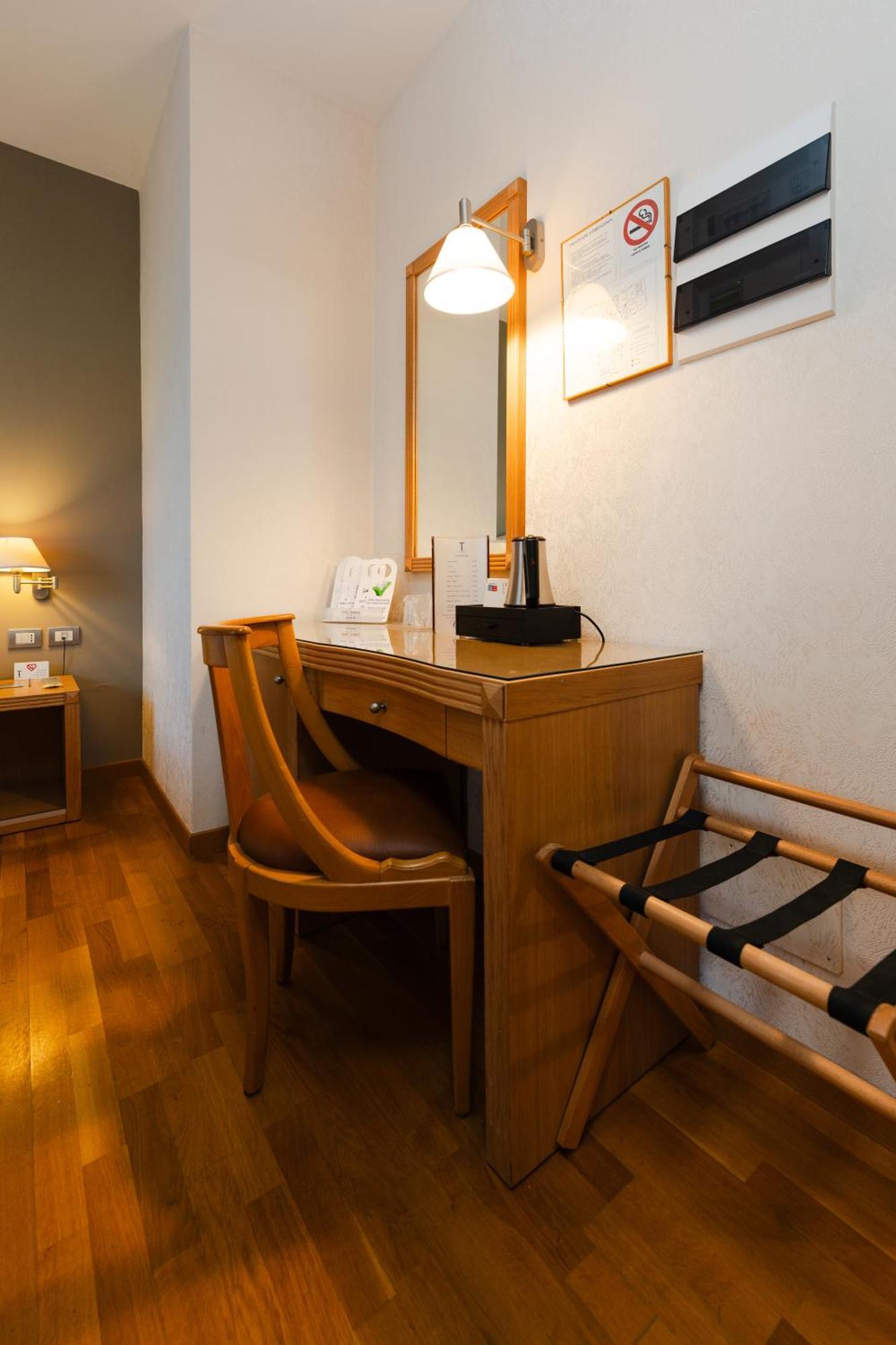 Hotel Touring Carpi Dış mekan fotoğraf