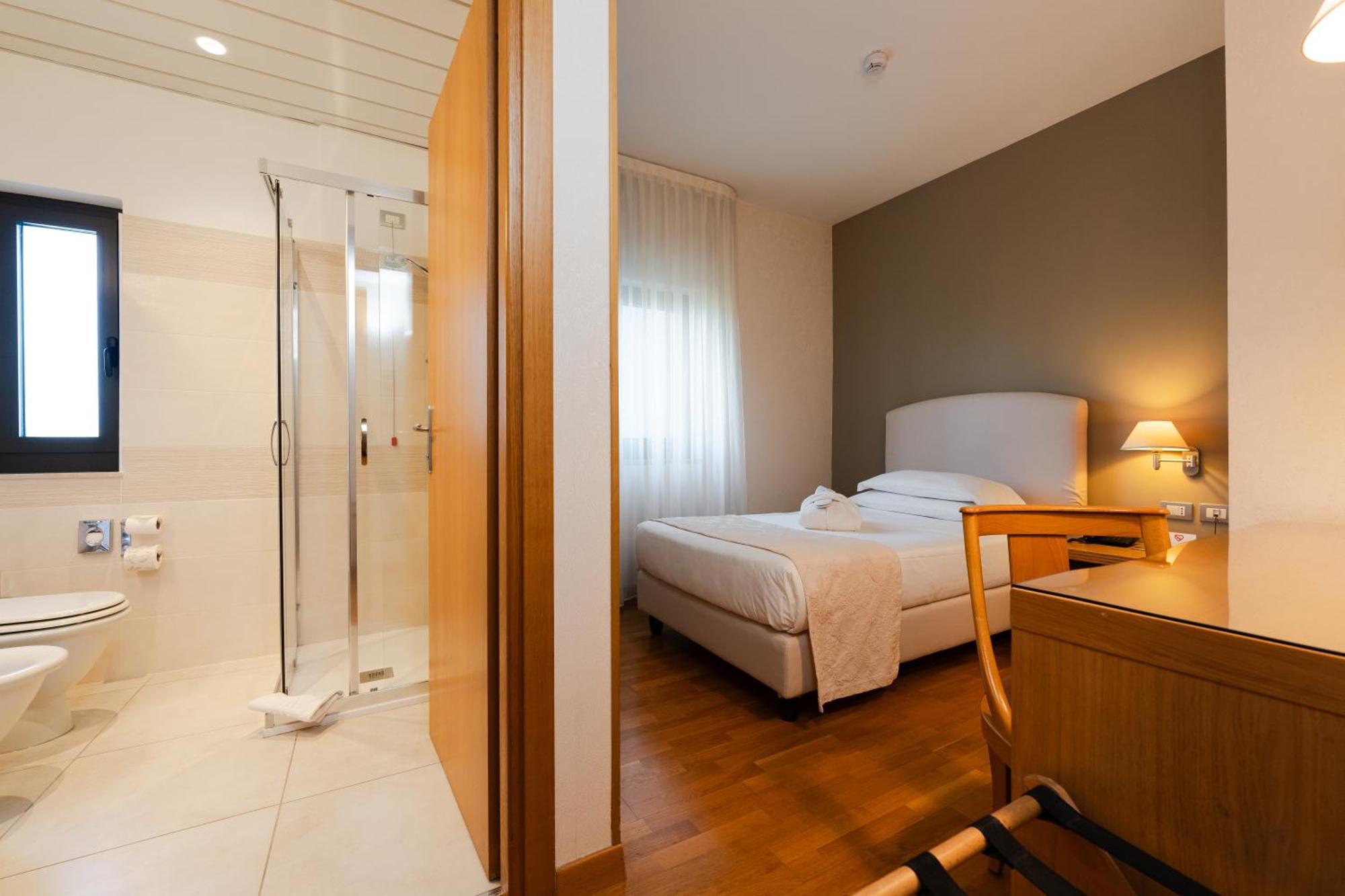 Hotel Touring Carpi Dış mekan fotoğraf