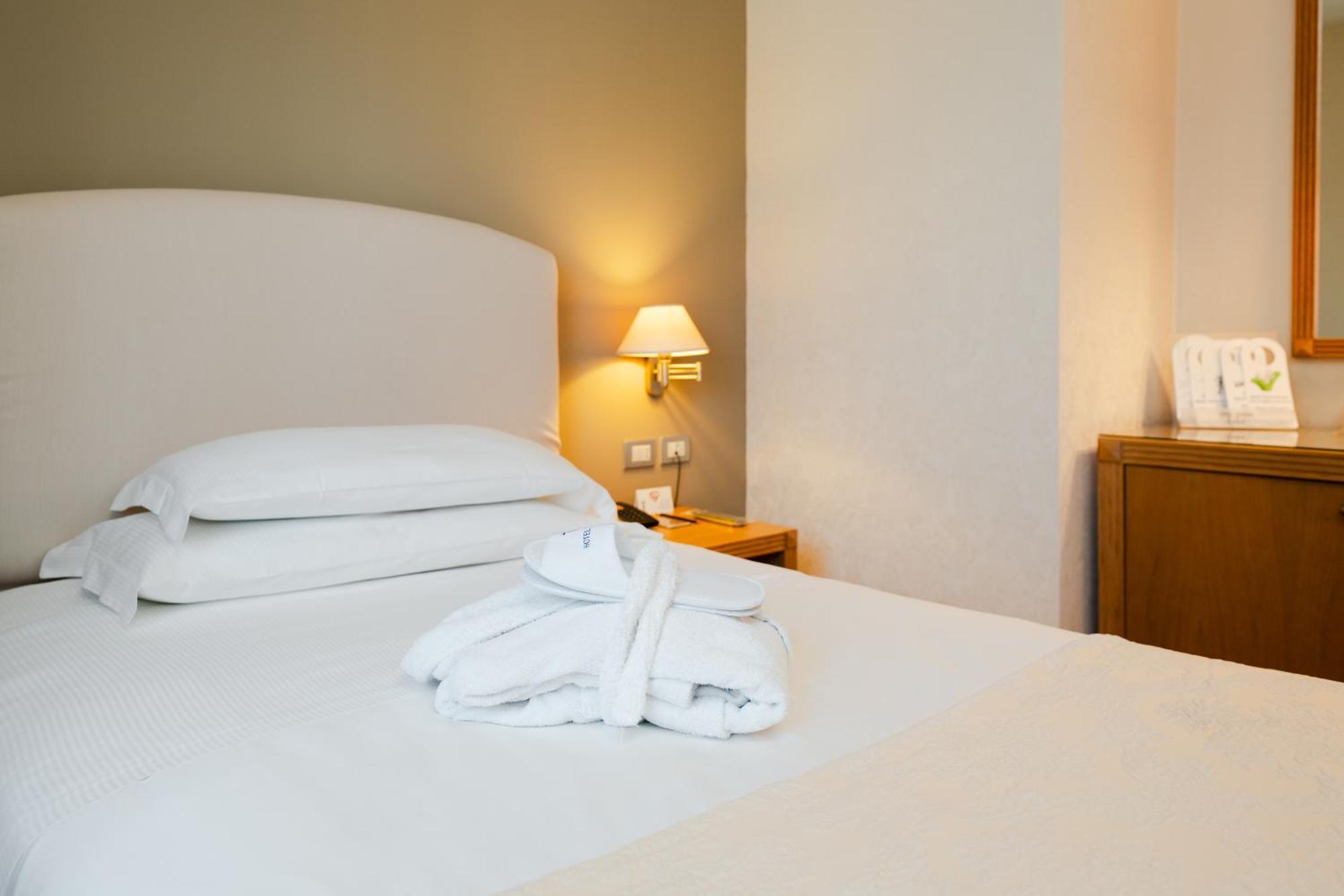 Hotel Touring Carpi Dış mekan fotoğraf