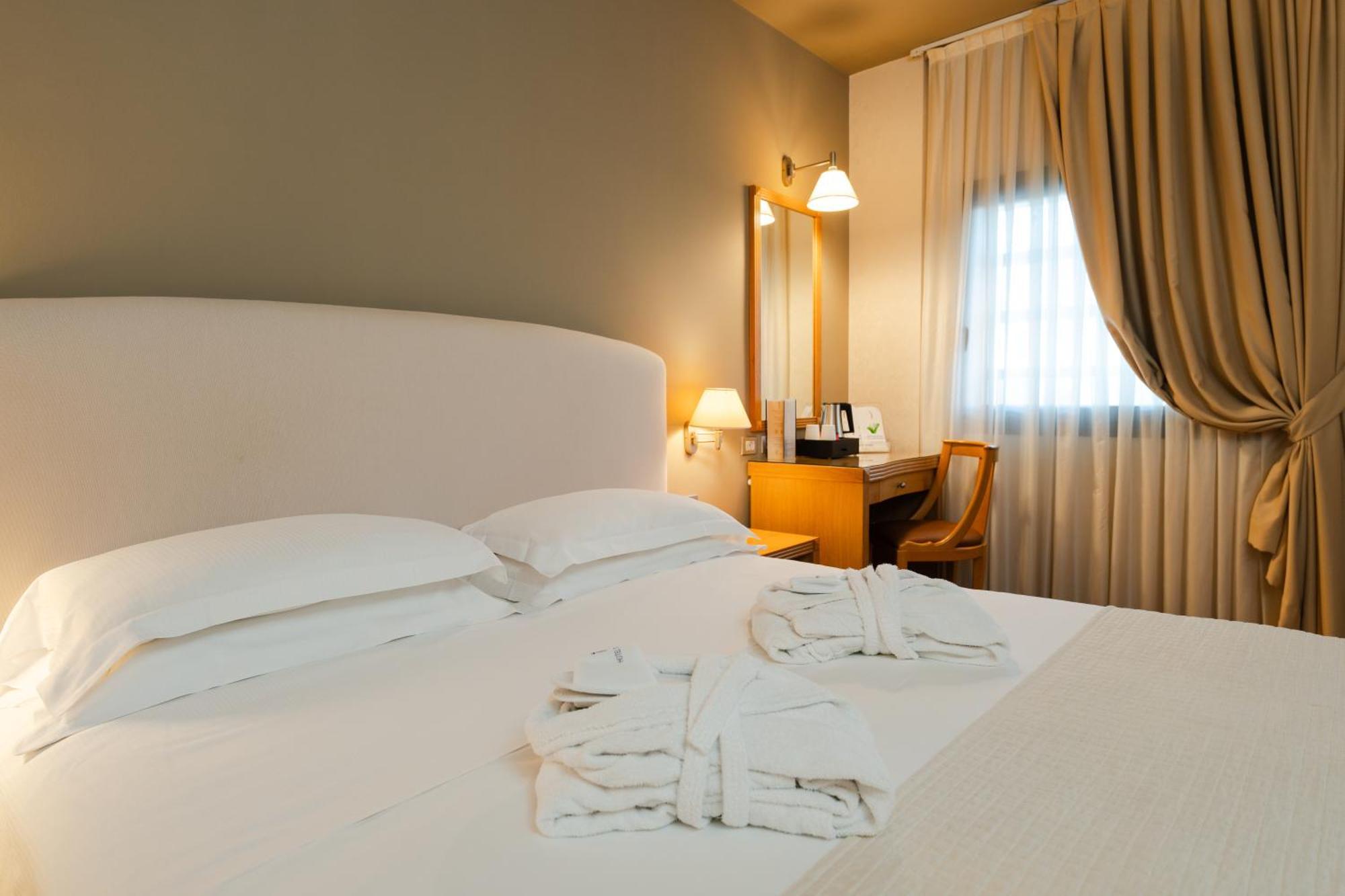 Hotel Touring Carpi Dış mekan fotoğraf